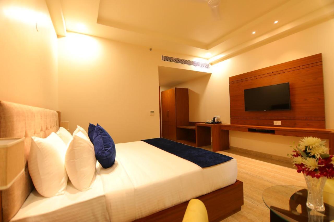 The Forest Hill Hotel Haridwar Bagian luar foto