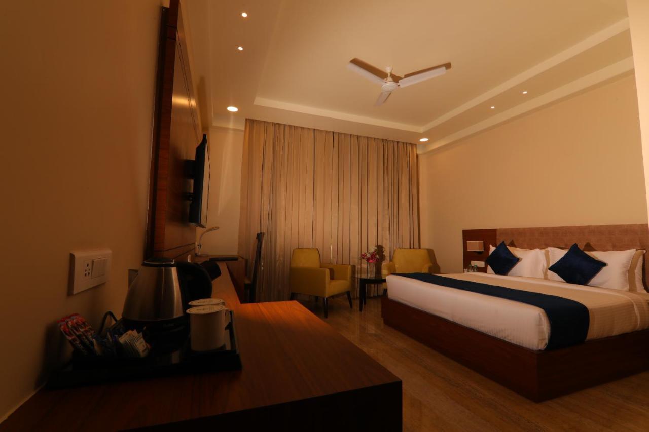 The Forest Hill Hotel Haridwar Bagian luar foto